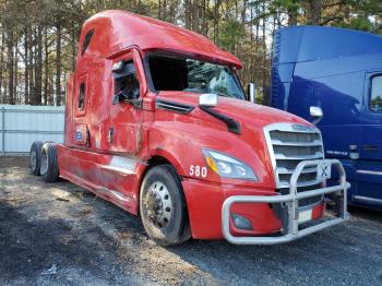  Salvage Freightliner Cascadia 1