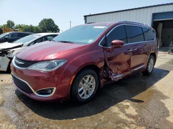  Salvage Chrysler Pacifica