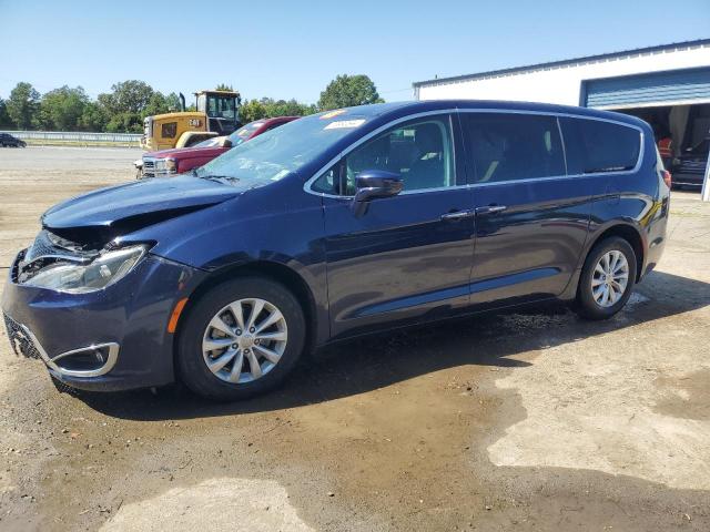  Salvage Chrysler Pacifica