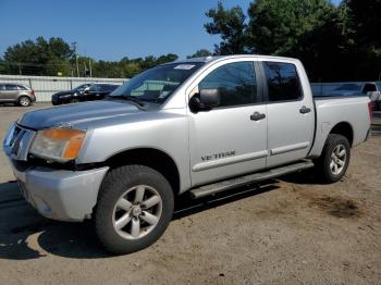  Salvage Nissan Titan