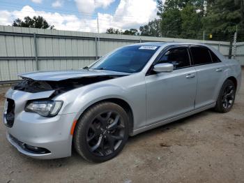  Salvage Chrysler 300