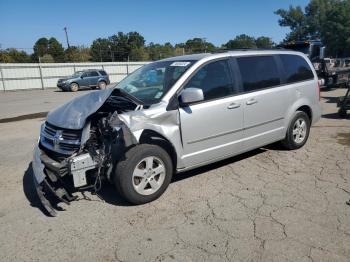  Salvage Dodge Caravan