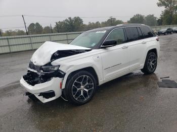  Salvage Jeep Grand Cherokee