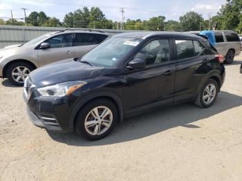  Salvage Nissan Kicks