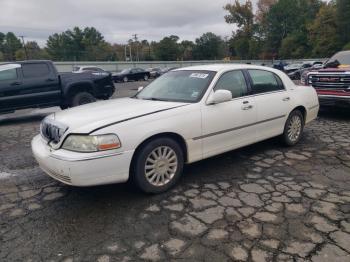  Salvage Lincoln Towncar