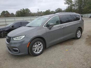  Salvage Chrysler Pacifica