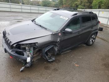  Salvage Jeep Cherokee