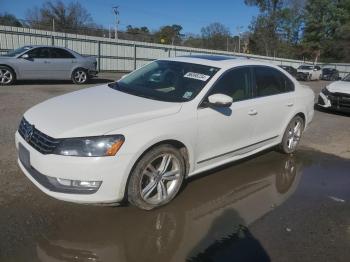  Salvage Volkswagen Passat