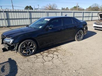  Salvage Chrysler 300