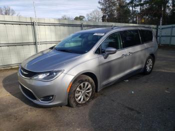  Salvage Chrysler Pacifica