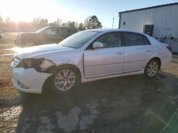  Salvage Toyota Avalon