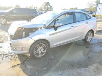  Salvage Ford Fiesta