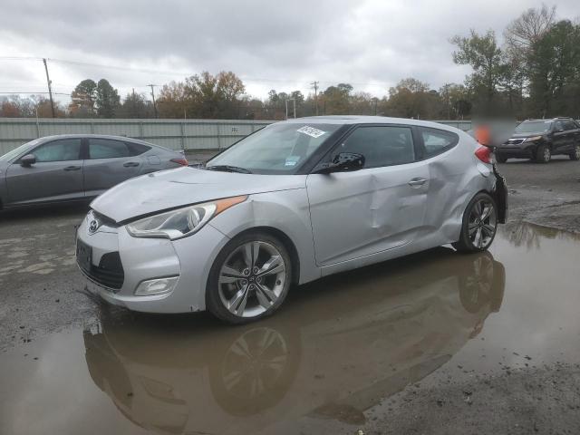  Salvage Hyundai VELOSTER