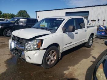  Salvage Nissan Titan