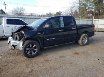  Salvage Nissan Titan