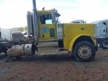  Salvage Peterbilt 389