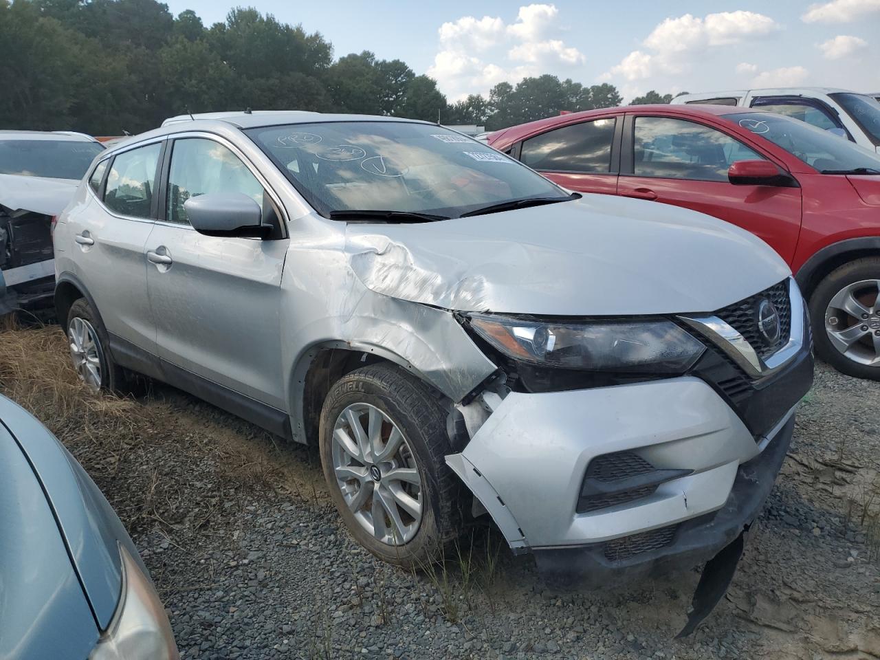 Nissan Rogue S Image 4