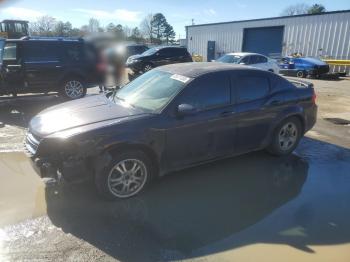  Salvage Dodge Avenger