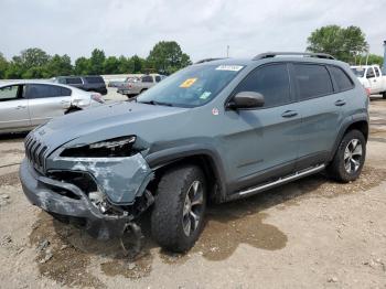  Salvage Jeep Cherokee