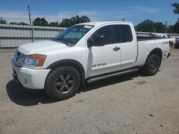  Salvage Nissan Titan