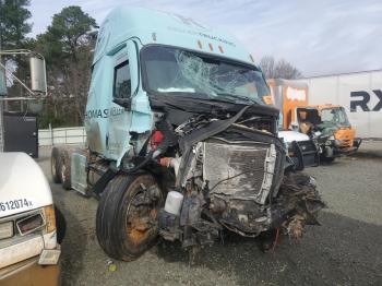  Salvage Freightliner Cascadia 1