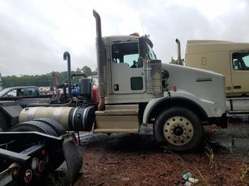  Salvage Kenworth T800