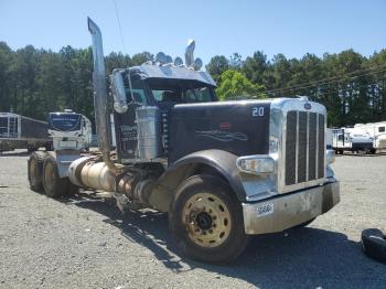  Salvage Peterbilt 389