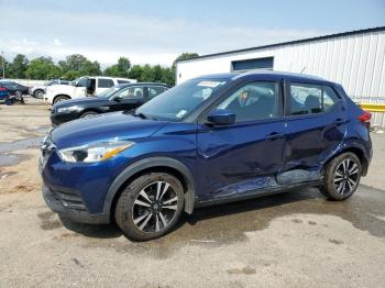  Salvage Nissan Kicks