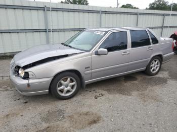  Salvage Volvo S70