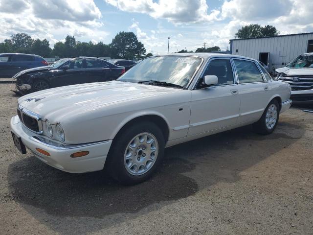  Salvage Jaguar Xj8