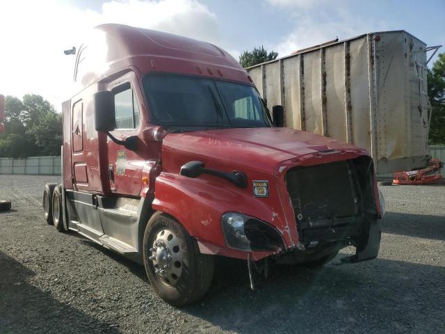  Salvage Freightliner Cascadia 1