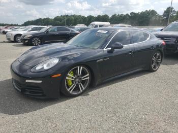  Salvage Porsche Panamera