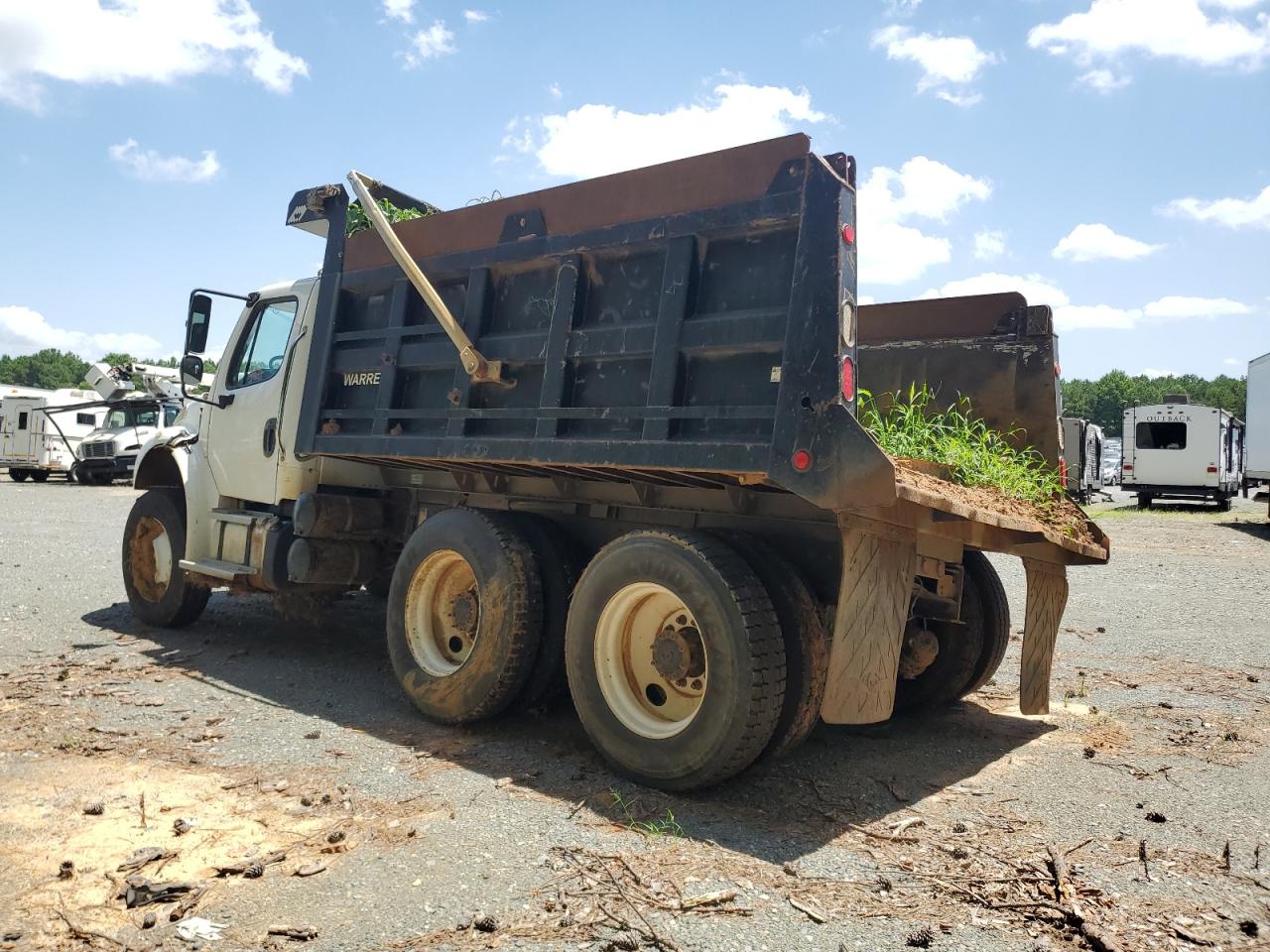 Freightliner M2 106 Medium Duty 106 Medium Duty Image 4