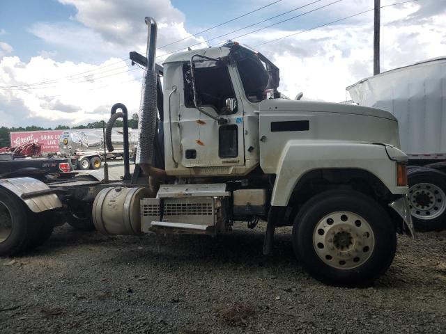  Salvage Mack Pinnacle
