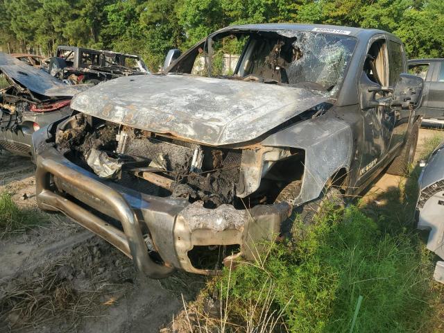  Salvage Nissan Titan