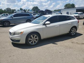  Salvage Volvo V60