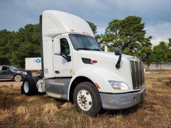  Salvage Peterbilt Tractor 579