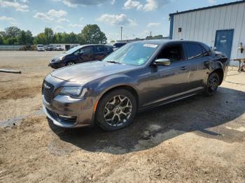  Salvage Chrysler 300