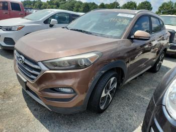  Salvage Hyundai TUCSON
