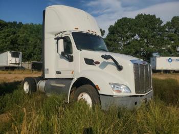  Salvage Peterbilt Tractor 579