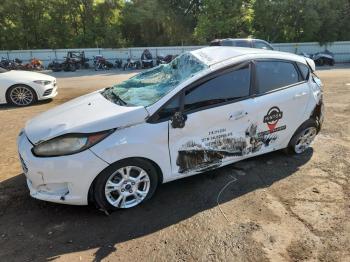 Salvage Ford Fiesta