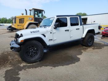  Salvage Jeep Gladiator