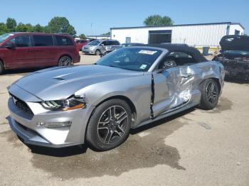  Salvage Ford Mustang