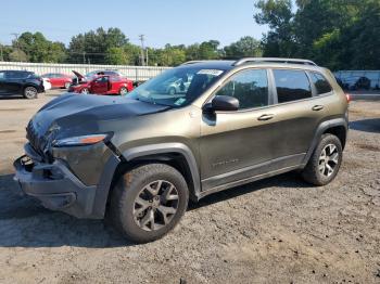  Salvage Jeep Cherokee
