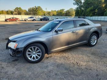  Salvage Chrysler 300
