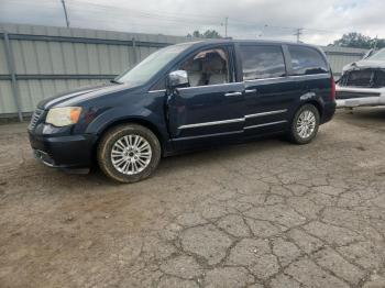  Salvage Chrysler Minivan