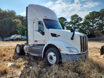  Salvage Peterbilt Tractor 579