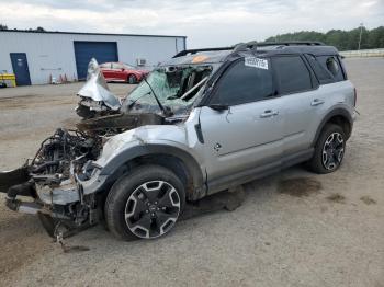  Salvage Ford Bronco