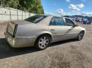 Cadillac DTS Image 7