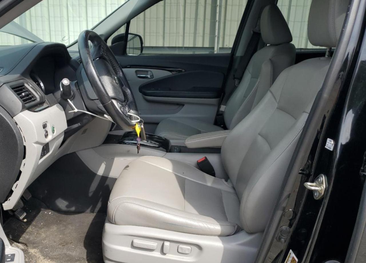 Honda Pilot Touring Image 10